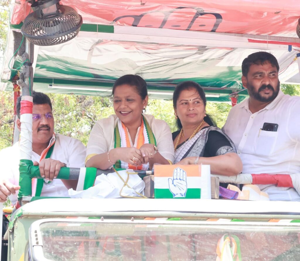 Colachel-ல் தீவிர வாக்கு சேகரிப்பு: தாரகை கத்பர்ட் மக்கள் சந்திப்பு